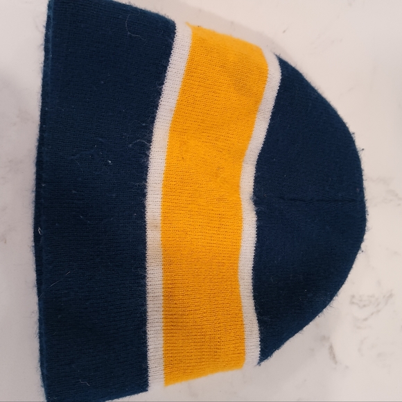 Cal beanie - Picture 2 of 3